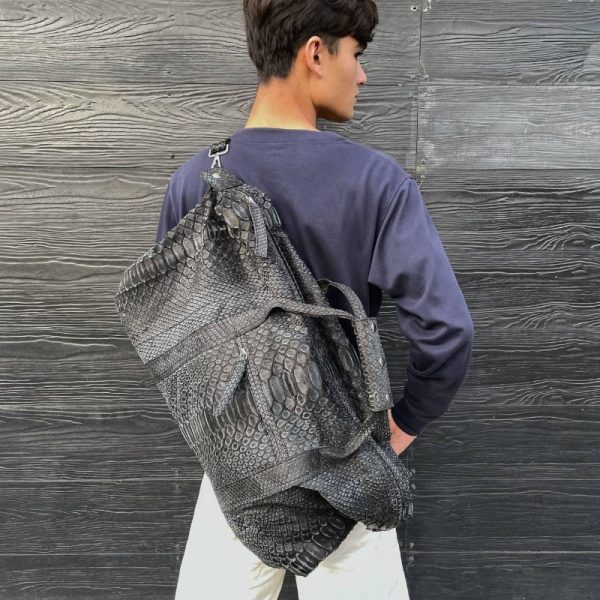 TRAVEL GIANT - Image 3