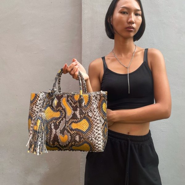 WEBE TOTE