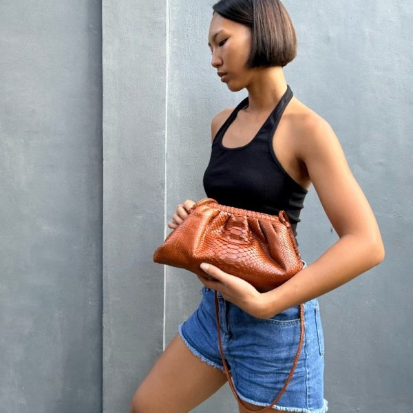 PUSPITA CLUTCH